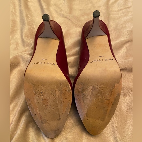 WHITE HOUSE BLACK MARKET BURGUNDY PATENT LEATHER HEELS SIZE 7.5 - Picture 6 of 9